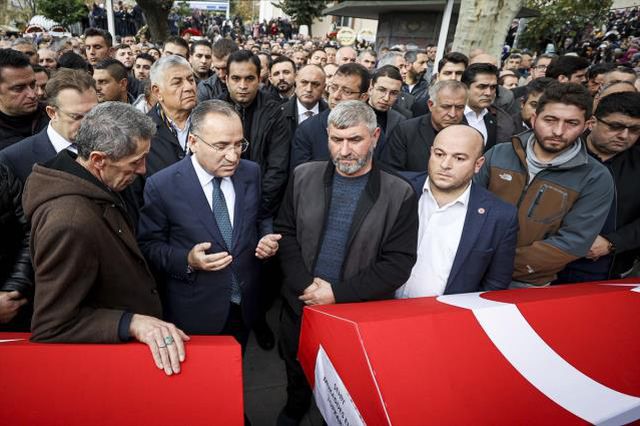 İstiklal Caddesi'ndeki patlamada can veren 6 vatandaşımız gözyaşlarıyla son yolculuğuna uğurlandı
