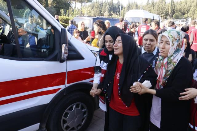 İSTİKLAL'DEKİ SALDIRIDA EŞİNİ VE KIZINI KAYBEDEN MEVLÜDİYE, 'ÜZERİMDE KOCAMLA KIZIMIN KANI VAR'
