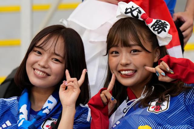 Dünya Kupası'nda maçın önüne geçen olay! Japonları görenler tribünden gözünü alamadı