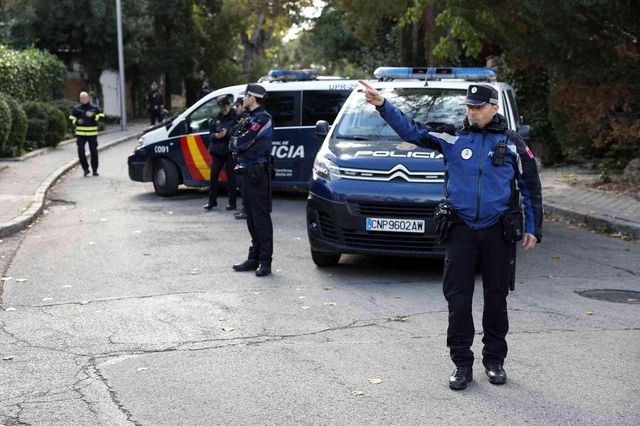 Ukrayna'nın Madrid Büyükelçiliği'ne bombalı zarf gönderildi: 1 yaralı