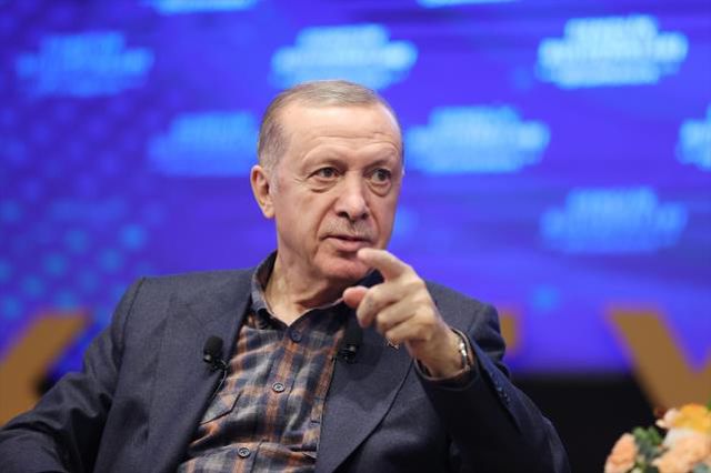 Suriye'ye kara harekatı sinyali veren Erdoğan, ABD'ye de sert sözlerle yüklendi: Bize bu yanlışı yapıyorsunuz