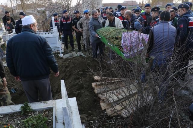 Açlıktan ölen çocukla ilgili kahreden detay! Morga giren yakınları gördükleri acı tablo üzerine emniyete koşmuş