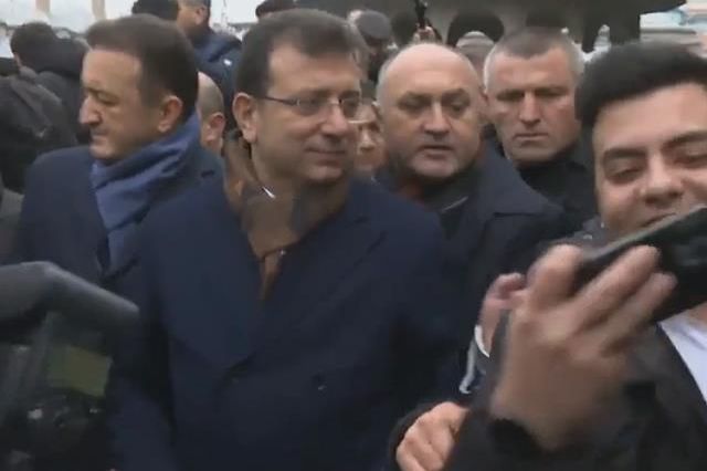 AK Parti'nin kalesinde 'Cumhurbaşkanı' sesleri! Vatandaşların yoğun ilgi gösterdiği İmamoğlu'ndan iktidarı kızdıracak sözler