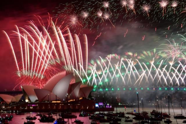 2023'ü yaşamaya başladılar! İşte yeni yıla giren ilk ülkeler