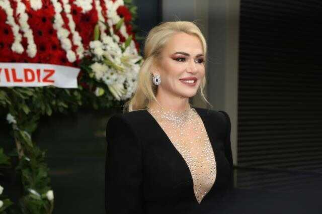 Nagihan Karadere Queensland Beauty Palace açılışına ünlü isimler akın etti