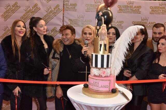 Nagihan Karadere Queensland Beauty Palace açılışına ünlü isimler akın etti
