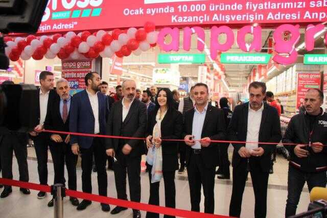 Anpa Gross'tan İstanbul Pendik'te alışveriş şöleni