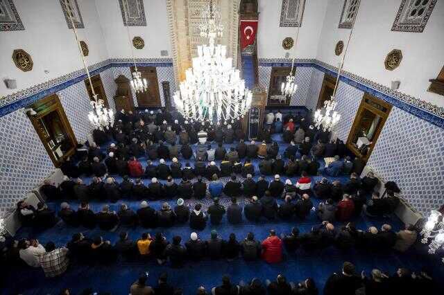 Diyanet İşleri Başkanı'ndan İsveç'teki skandal olaya ilişkin açıklama: İnsanların kutsal olarak kabul ettikleri kitaplarının dokunulmazlığı vardır