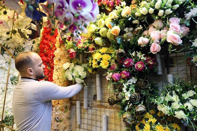 Çin Yapımı Yapay Çiçekler Iraklılar Arasında Popüler
