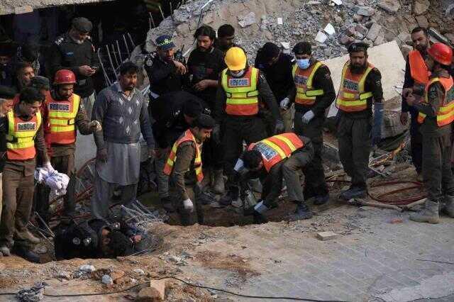 Pakistan'daki intihar saldırısında bilanço ağırlaşıyor! Ölü sayısı 32'ye yükseldi