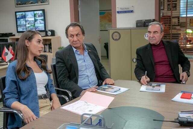 Rıza Baba (Zafer Ergin) Arka Sokaklar'dan çıktı mı, ayrıldı mı? Rıza Baba diziden neden ayrıldı, tekrar geri döner mi? Zafer Ergin diziden neden çıktı