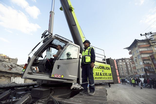 Çin'in Mavi Gök Kurtarma Ekibi Hayat Kurtarmak İçin Malatya'da