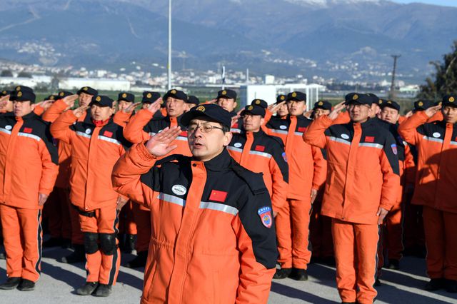 Çin'in Mavi Gök Kurtarma Ekibi Hayat Kurtarmak İçin Malatya'da