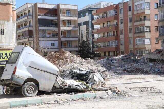 Şanlıurfa'da depremde 14 kişinin hayatını kaybettiği apartmanın inşaat mühendisi tutuklandı