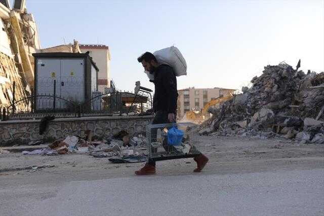 Son Dakika: Depremde hayatını kaybedenlerin sayısı 39 bin 672'ye yükseldi