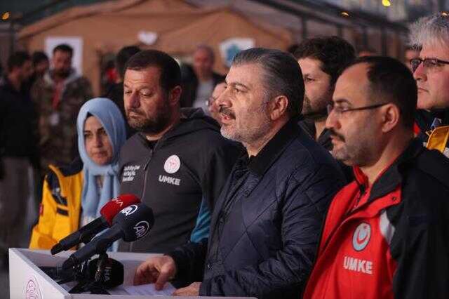 Bakan Koca'dan deprem bölgesindeki vatandaşlara kritik uyarı: İçme ve ambalajlı sular tercih edilmeli