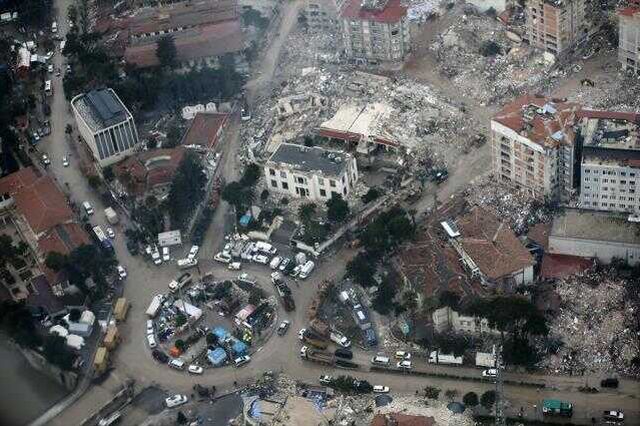 Hatay'da depremin yol açtığı yıkım havadan görüntülendi