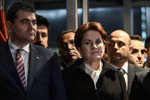 Akşener'e canlı yayında yüzünün asık olduğu anlar soruldu: Tuhaf bir ışık gelmiş