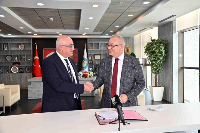 Manisa'da imzalar atıldı, 600 bin yapının deprem testi ücretsiz yapılacak