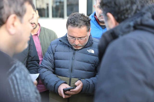 Adıyaman'a Koordinatör Vali olarak atanan Gökmen Çiçek, yaraları sarmak için gece gündüz demeden çalışıyort