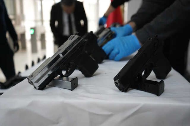 Hamzabeyli Sınır Kapısı'nda 59 tabanca ele geçirildi; Bulgar çift gözaltına alındı