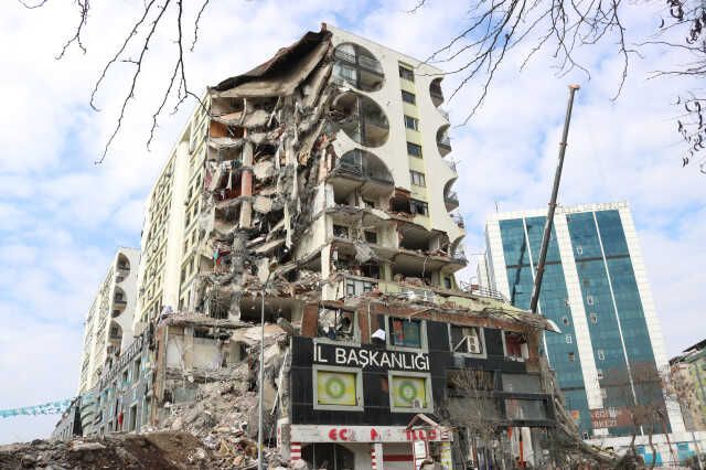 Galeria Sitesi ile ilgili ifade veren müteahhit: Yumuşak zemine denk geldim, vazgeçtim