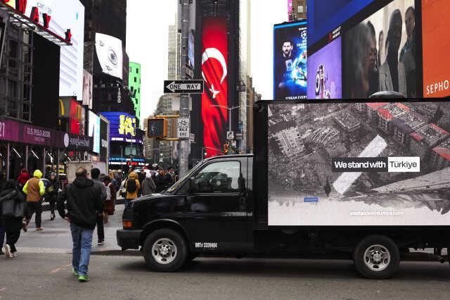 Dünyaca ünlü oyunculardan, depremle sarsılan Türkiye'ye destek mesajı