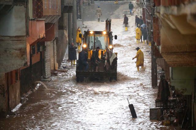 Şanlıurfa'da 3 ilçede eğitime 1 gün daha ara