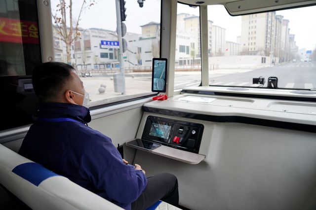 Çin'in Hebei Eyaletinde Sürücüsüz Otobüsler Deneme Sürecinden Geçiyor
