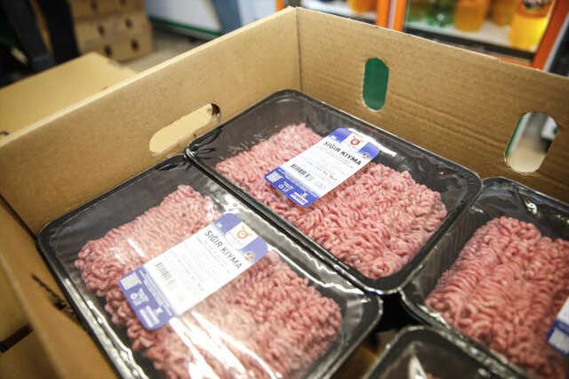 Et ve Süt Kurumu, Tarım Kredi Marketleri'nde piyasanın yarı fiyatına kıyma ve kuşbaşı satmaya başladı
