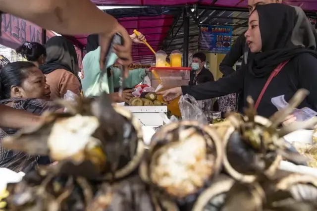 Endonezya Pazarında Ramazan Coşkusu