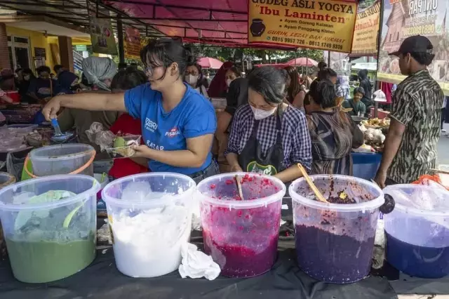 Endonezya Pazarında Ramazan Coşkusu