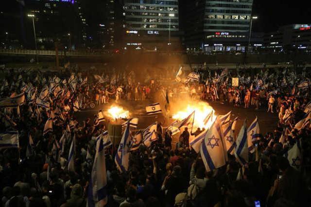 İsrail'de hükümeti destekleyen sağcı gruplardan 'karşıt gösteri' çağrısı
