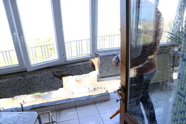 Ana isale hattı patladı, 8 katlı binayı su bastı! Evlerin hali inanılmaz