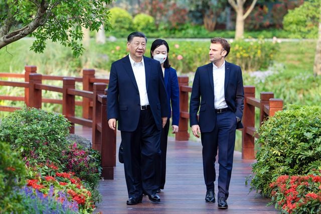 Xi, Macron ile Gayriresmi Görüşme Gerçekleştirdi
