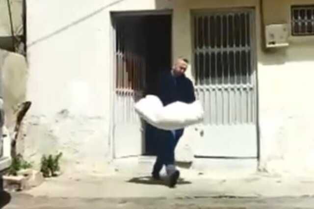 Adana'da 2 aylık Mehtap bebeğin ölü bulunduğu ev kundaklandı