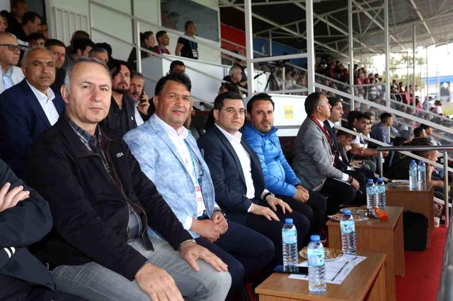 Kepezspor ligdeki zirve takibini sürdürüyor