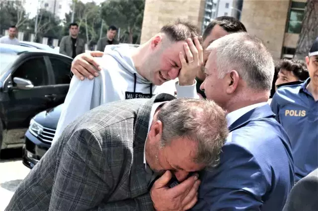 Genç polis memuruna en acı veda! Hamile eşi ayakta duramadı, babasının sözleri yürek yaktı