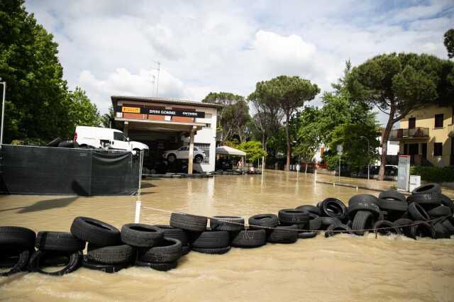 İtalya'daki sel felaketinde ölü sayısı 13'e yükseldi
