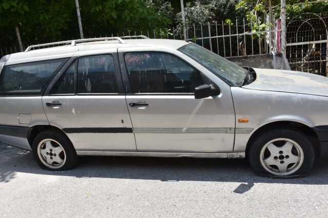 Kendisiyle alay edildi diye 21 aracın lastiğini kesmiş