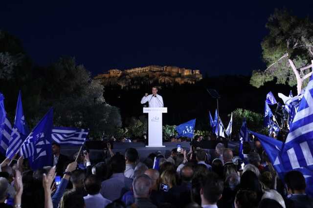 Yunanistan'da seçimlerin galibi Miçotakis'in partisi Yeni Demokrasi oldu