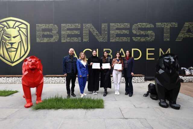 Üniversite öğrencileri inşaat atıklarını sanat eserine dönüştürdü