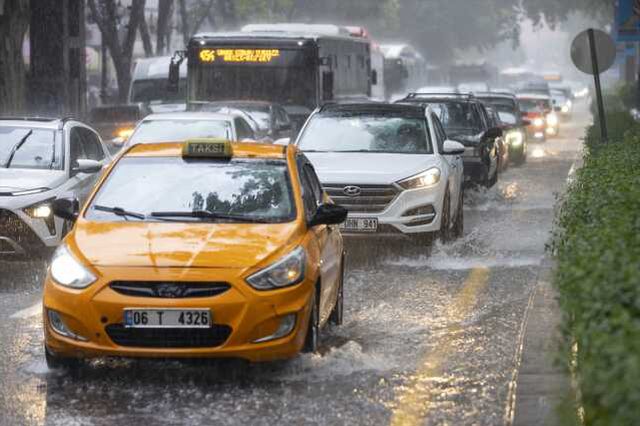 Meteoroloji Uzmanı: Sağanak yağışlar hafta başına kadar devam edecek