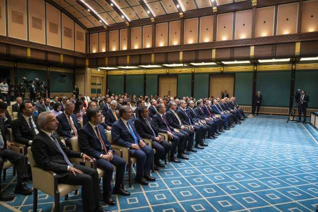 Son Dakika: Cumhurbaşkanı Erdoğan, Kabine toplantısı sonrası yeni dönemde yapılacakları tek tek sıraladı