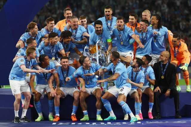 Scott Carson, 18 yıl aradan sonra Şampiyonlar Ligi finali için geldiği İstanbul'dan yine kupayla ayrıldı