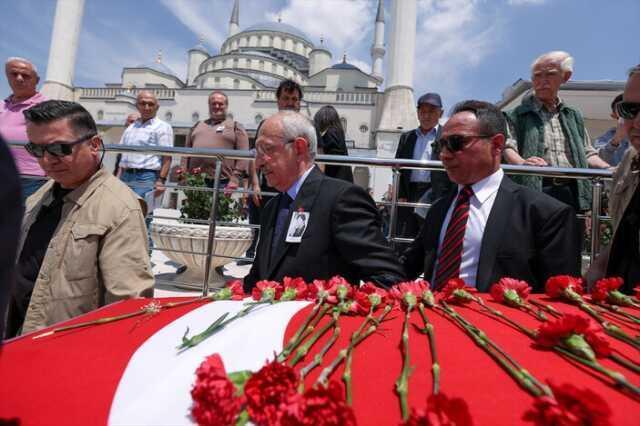 Seçimde sonra pek ortalarda görünmeyen Kılıçdaroğlu, cenazede görüntülendi