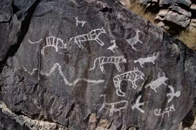 Çin'in Gansu Eyaletindeki Antik Kaya Resimlerinin Dijital Arşivleri Oluşturuldu