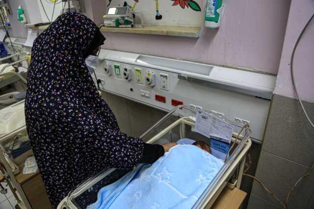 İsrail hapishanesindeki Filistinli tutuklu, 'sperm kaçırma' yöntemiyle dördüz babası oldu