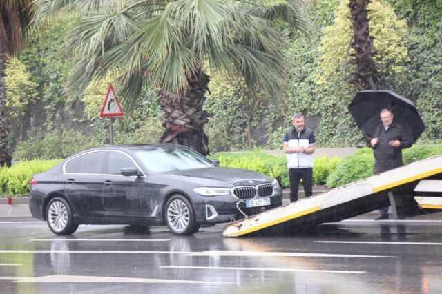 Selin vurduğu Samsun'da karayolu göle döndü! Belediye genel sekreteri dahil onlarca vatandaş yolda kaldı
