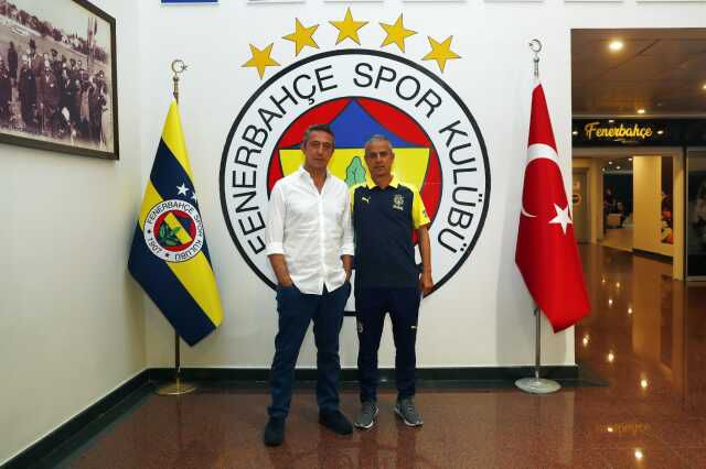 Yorumlar efsane! İsmail Kartal'la buluşan Ali Koç'un rahatlığı taraftarı çıldırttı